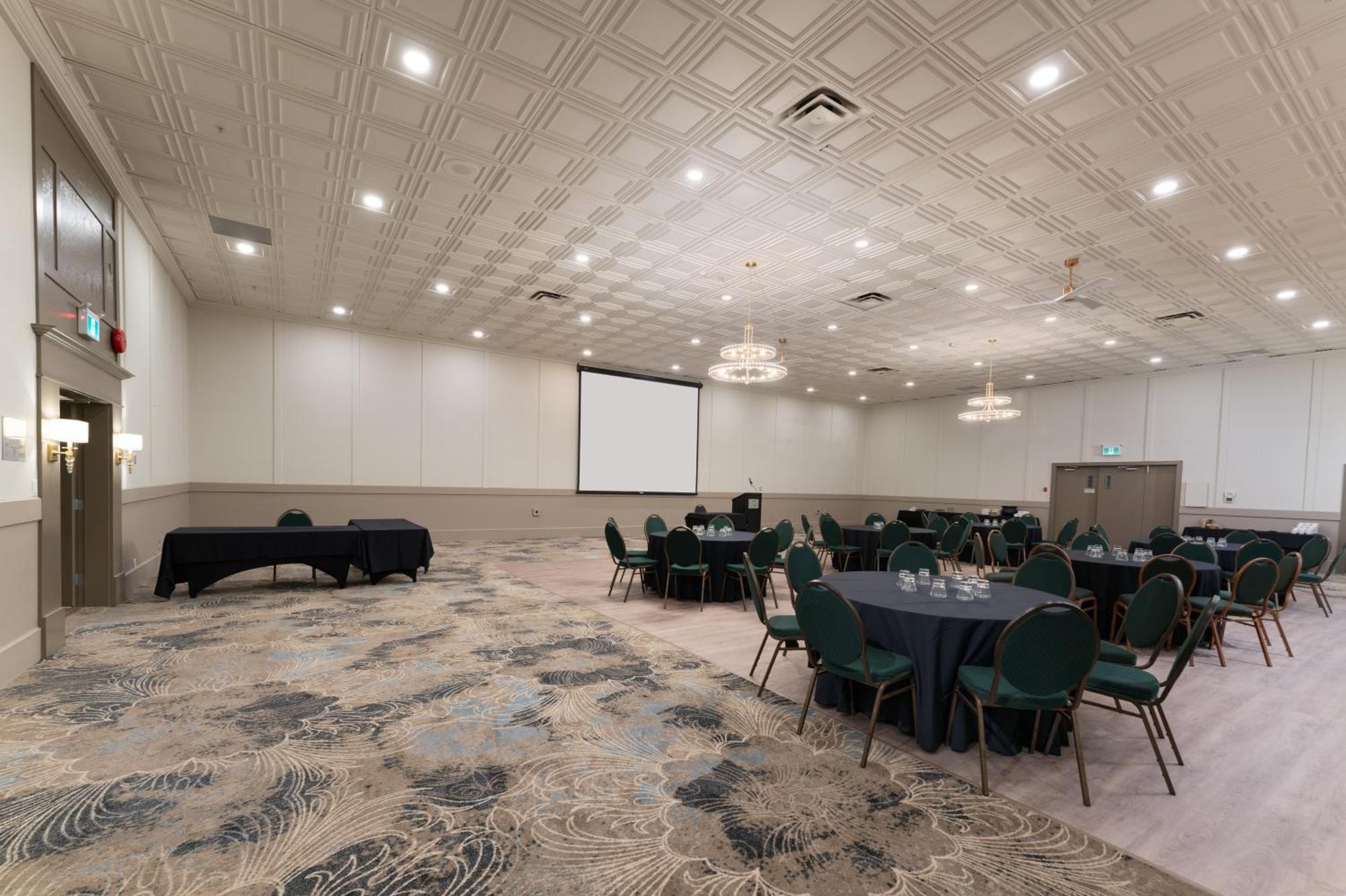 Prestige Vernon Lodge מראה חיצוני תמונה
